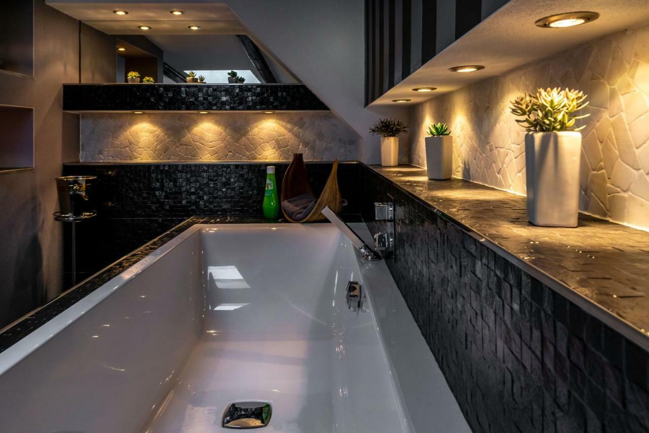 Sl'Otel - Das Stadthotel - Voll Klimatisiert Bernburg Εξωτερικό φωτογραφία